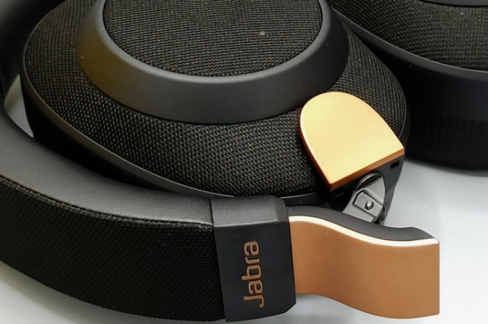 zoom de l'oreillette du casque anc jabra 85h